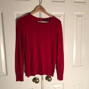 Red sweater light weight polyester rayon blend